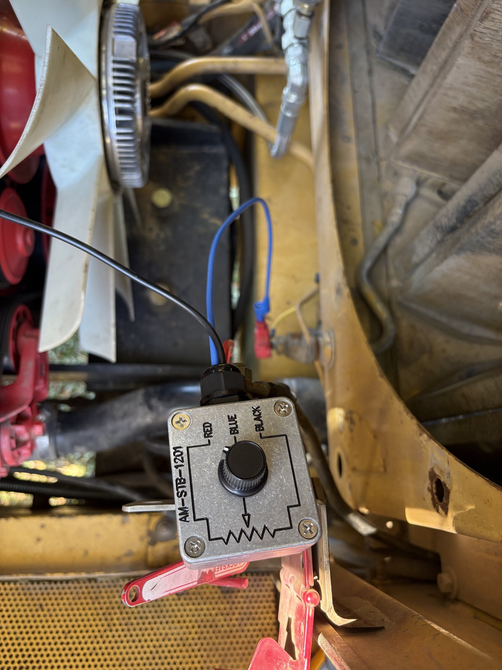 ACCER potentiometer simulator connected on heavy equipment